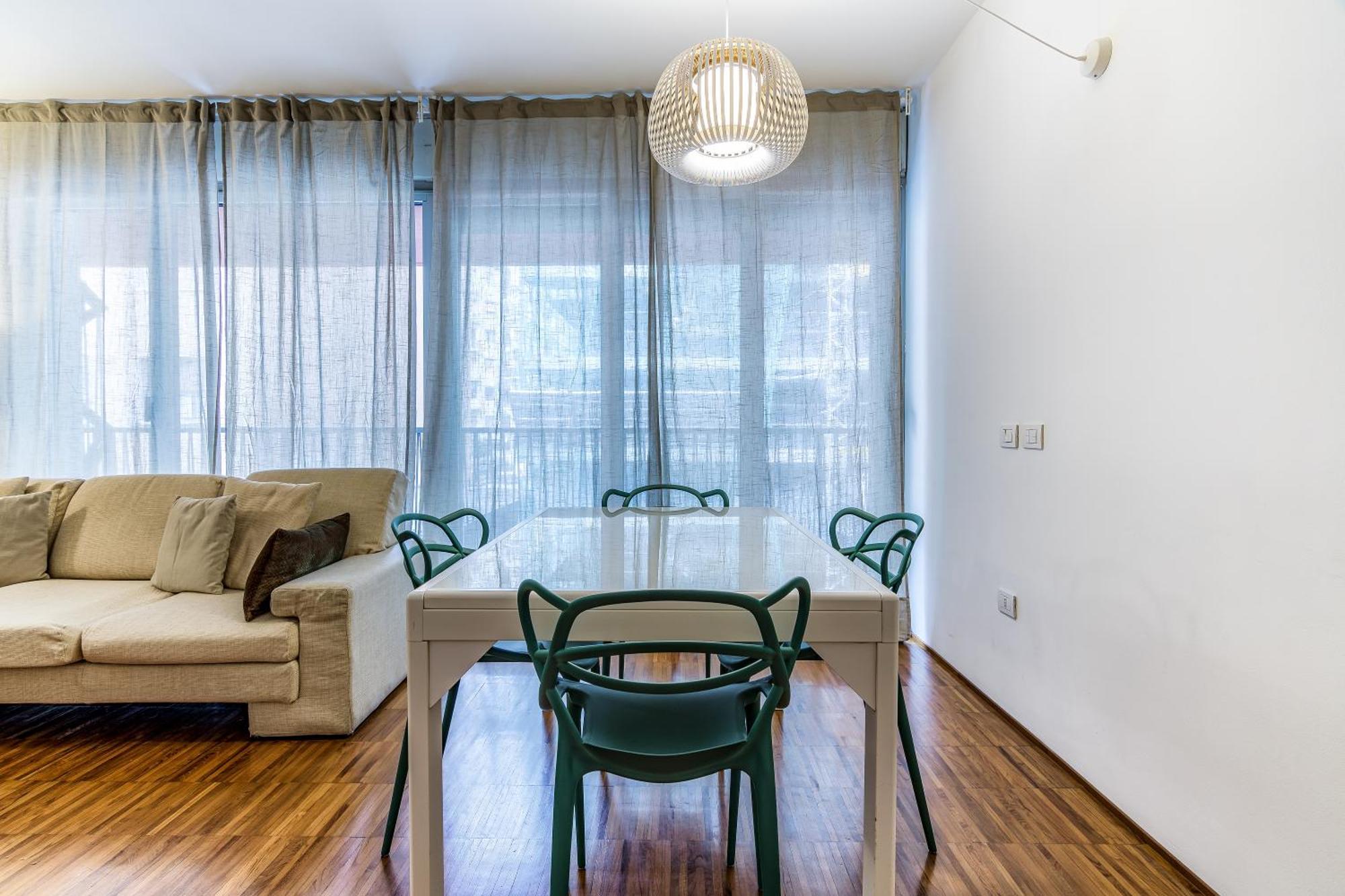 2pax Wifi- Via Nicastro * Milan